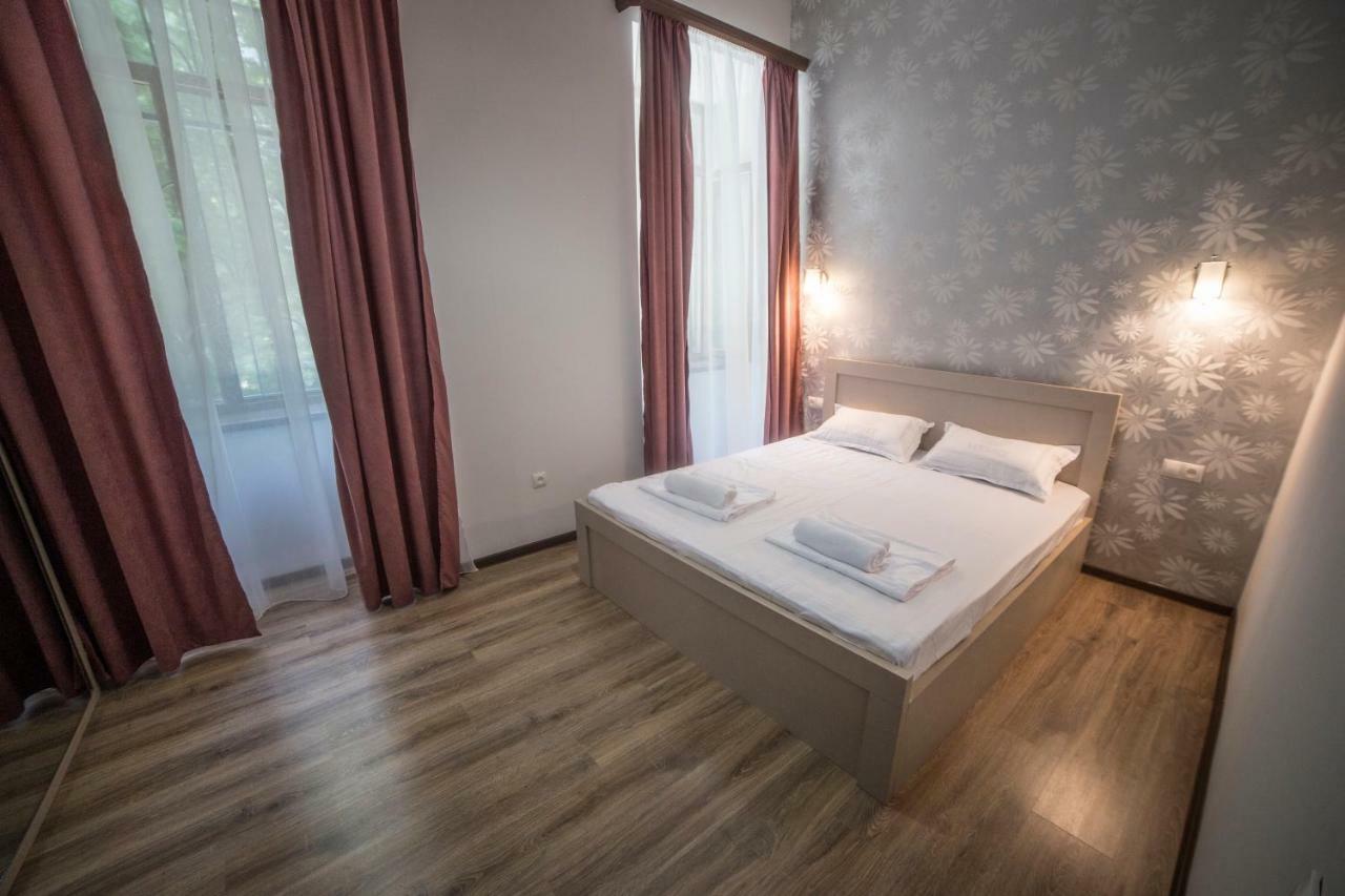 Your Apartment In This City N2 Tbilisi Eksteriør bilde