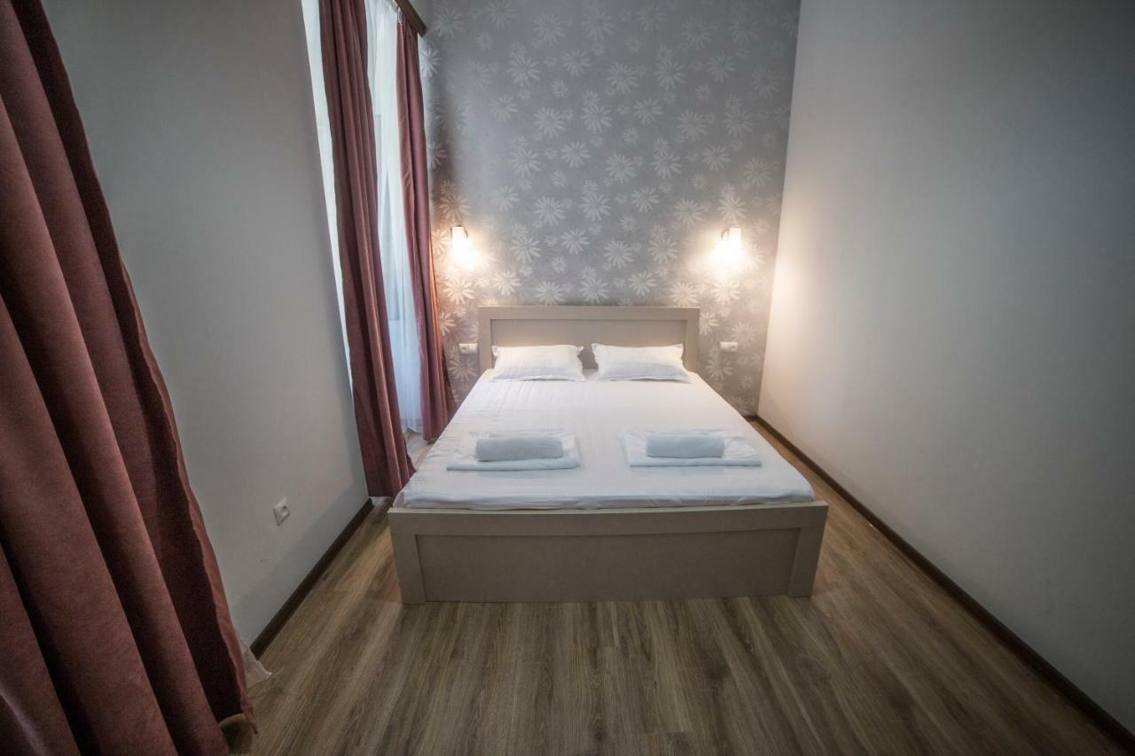 Your Apartment In This City N2 Tbilisi Eksteriør bilde